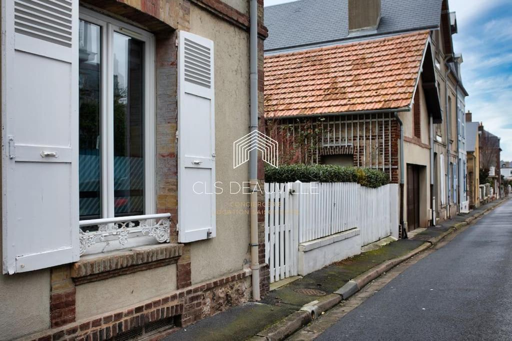 Le Villervillais Cls Deauville Віллервіль Екстер'єр фото